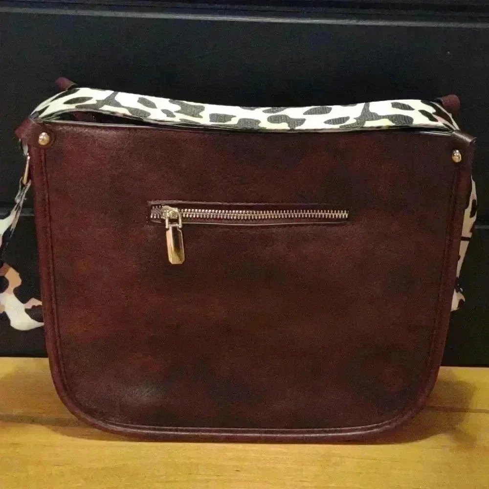 HKCLUF Vegan Leather Crossbody Bag with Guitar Straps Brown